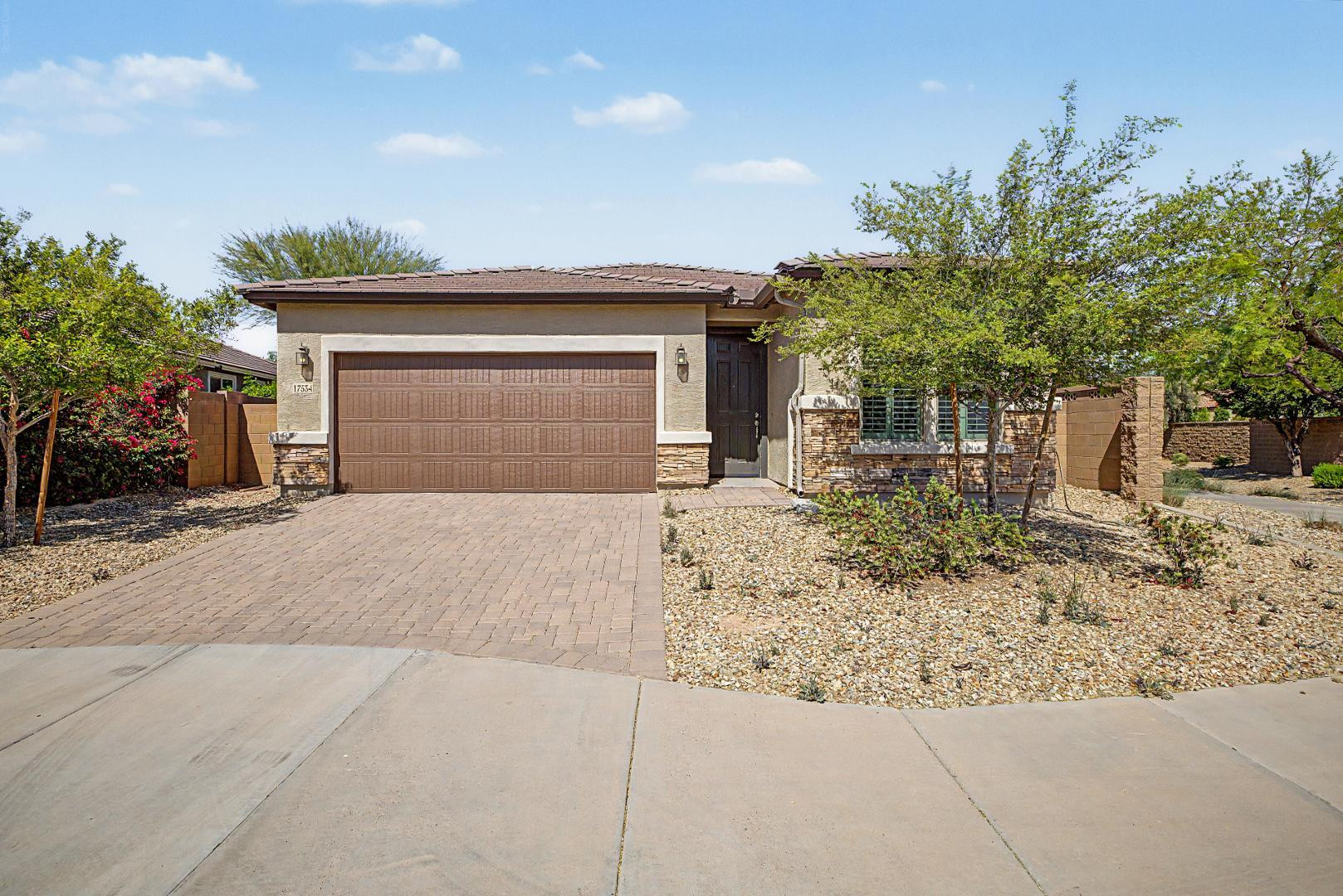 17534 West Hadley Street Goodyear, AZ 85338 - Photo 2 of 22 Photo #2