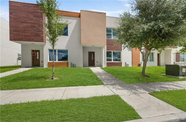 $1,500 | 2400 Harmony Lane, Unit B, Mission, TX 78574