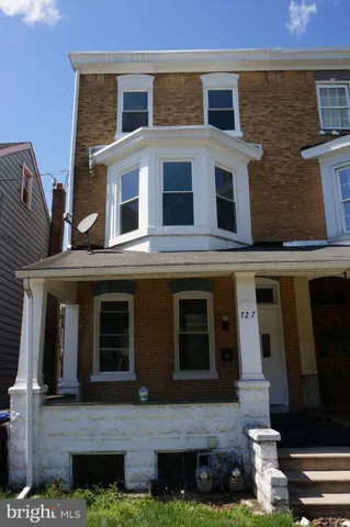 $1,900 | 727 Haws Avenue, Unit 2, Norristown, PA 19401