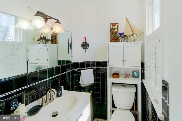 $479,000 | 1071 East Park Avenue, Vineland, NJ 08360