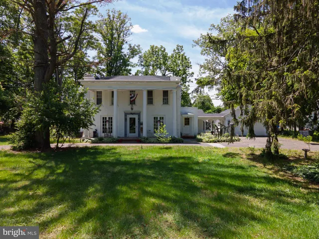 $479,000 | 1071 East Park Avenue, Vineland, NJ 08360