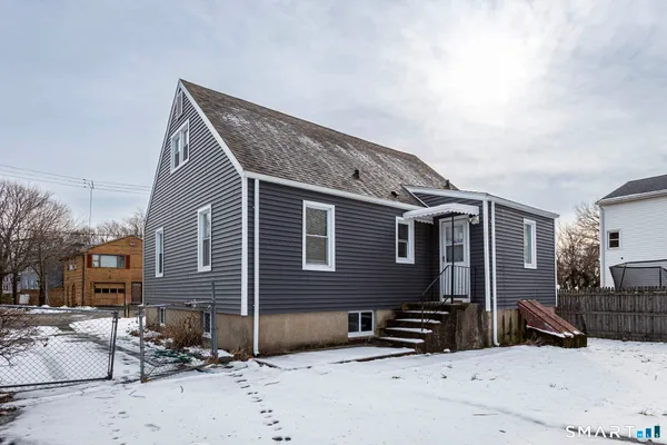 $3,400 | 85 Green Street, Stratford, CT 06615
