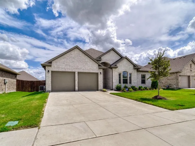 $2,900 | 3443 April Breeze Trail, Grand Prairie, TX 76065