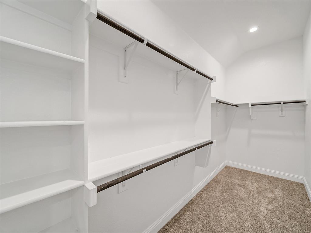 3443 April Breeze Trail Grand Prairie, TX 76065 - Photo 17 of 29 a view of closet