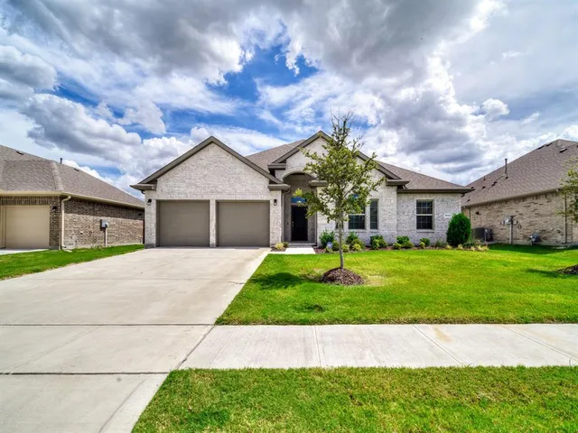 $2,900 | 3443 April Breeze Trail, Grand Prairie, TX 76065