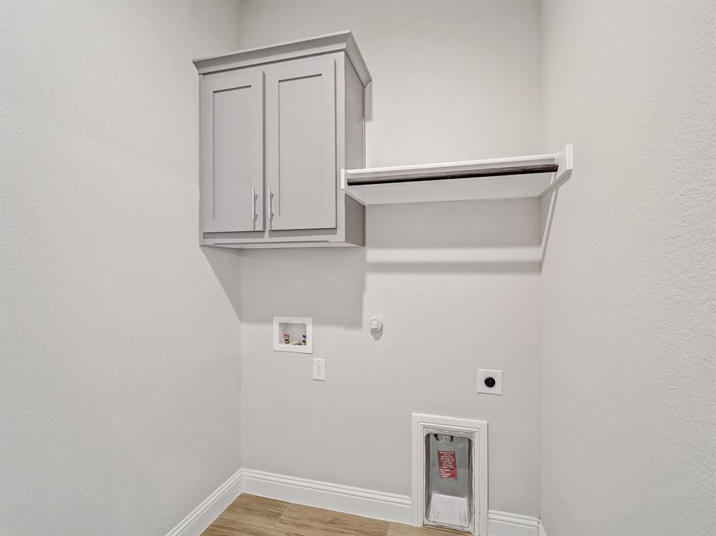 3443 April Breeze Trail Grand Prairie, TX 76065 - Photo 23 of 29 a view of utility room