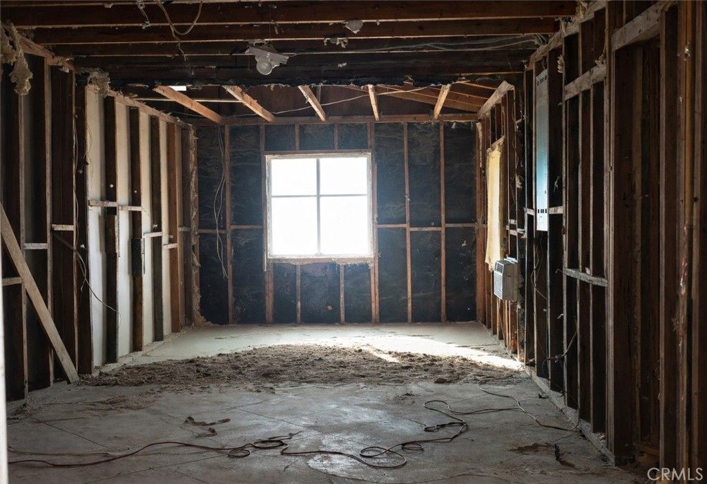 88020 Amboy Road Twentynine Palms, CA 92277 - Photo 6 of 10 a view of entryway