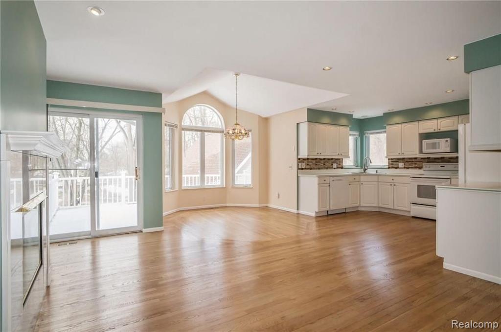 11104 Mcgregor Road Pinckney, MI 48169 - Photo 11 of 42