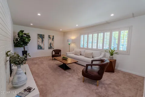 $1,039,000 | 353 Kevin Street, Thousand Oaks, CA 91360