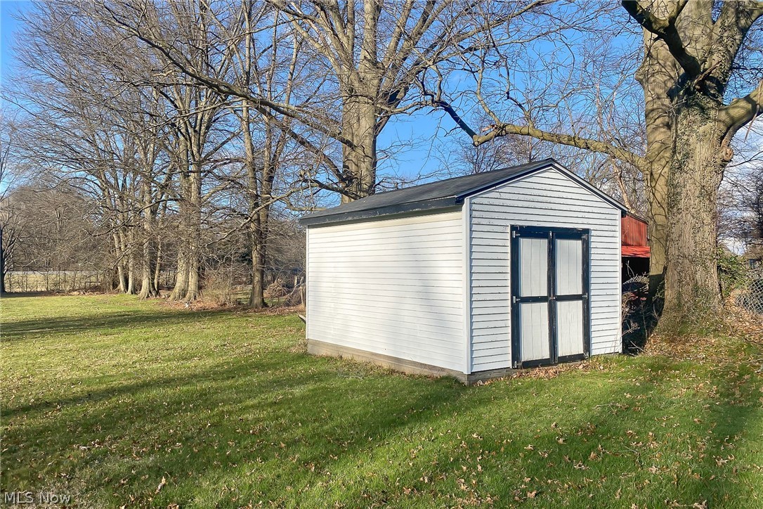 39974 Butternut Ridge Road Elyria, OH 44035 - Photo 38 of 40 View of outdoor structure featuring a yard