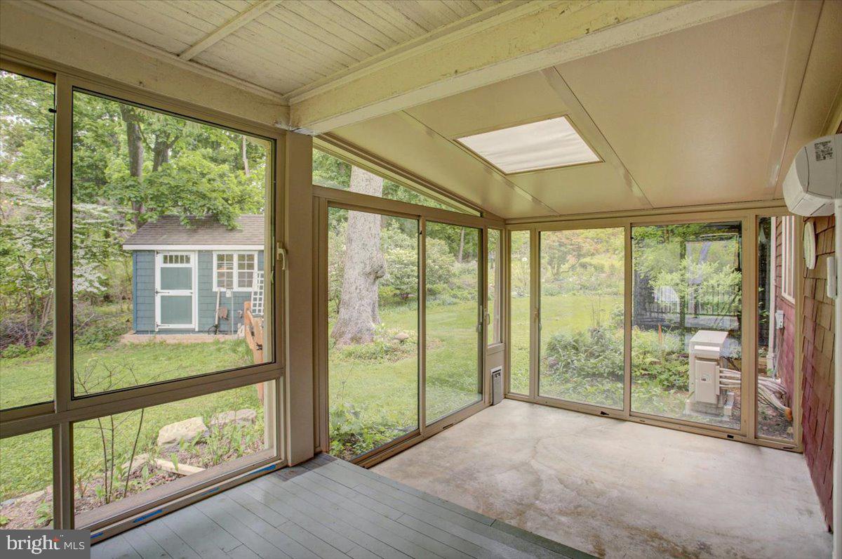 12458 Monterey Lane Blue Ridge Summit, PA 17214 - Photo 29 of 92 Sunroom