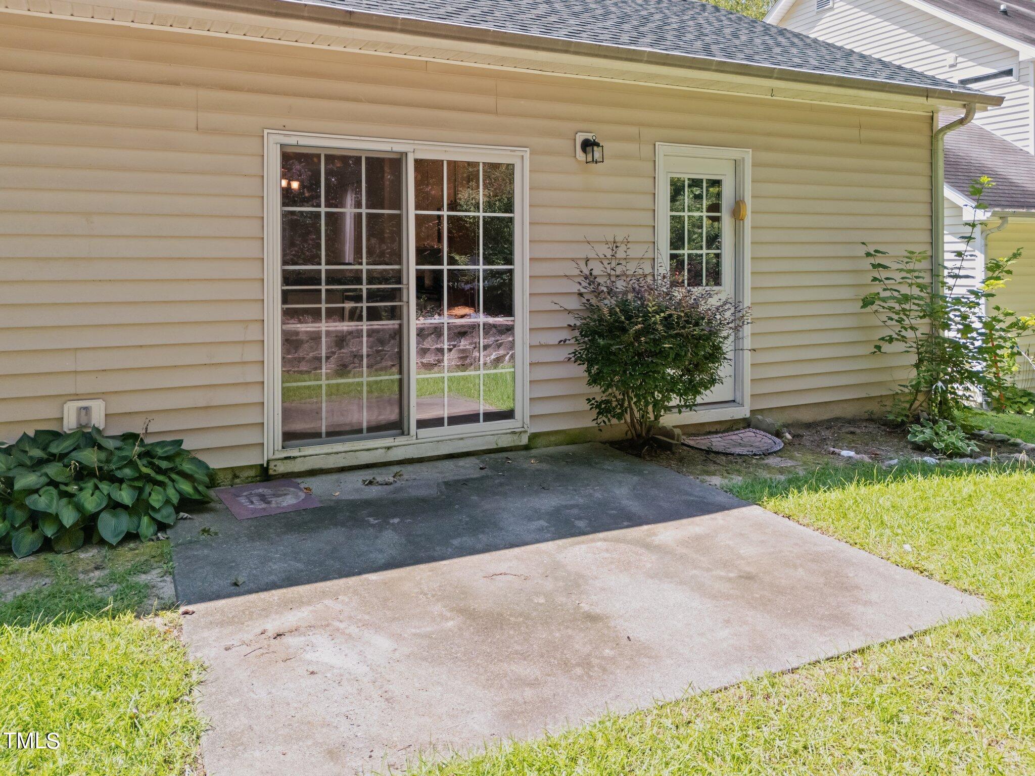 1007 Dual Parks Road Apex, NC 27502 - Photo 25 of 33 25-web-or-mls-DJI_20240821120939_0097_D