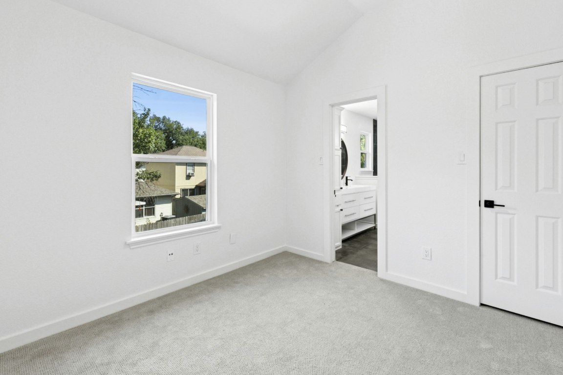 2129 Redwing Way Round Rock, TX 78664 - Photo 20 of 27 an empty room with windows