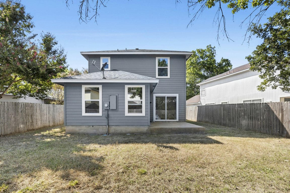 2129 Redwing Way Round Rock, TX 78664 - Photo 26 of 27 a front view of a house with a yard
