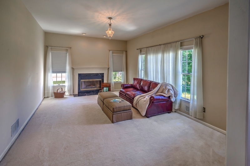 22 Red School House Road Lebanon, NJ 08833 - Photo 10 of 36