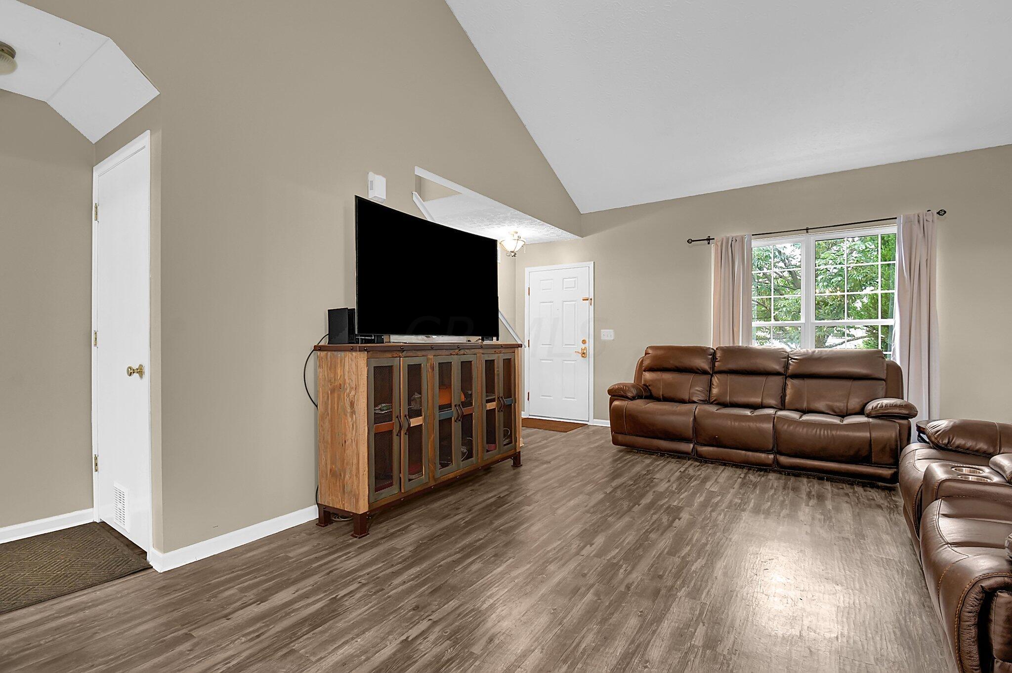 305 Shellbark Road Marysville, OH 43040 - Photo 3 of 30 Gallery Image 3