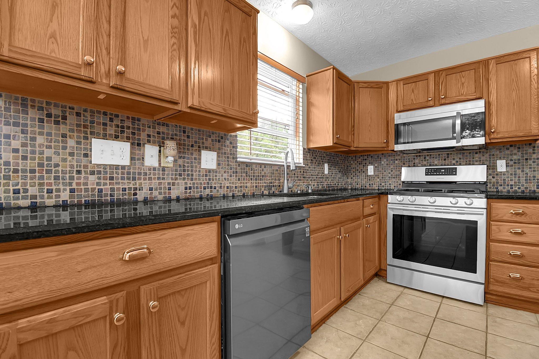 305 Shellbark Road Marysville, OH 43040 - Photo 10 of 30 Gallery Image 10