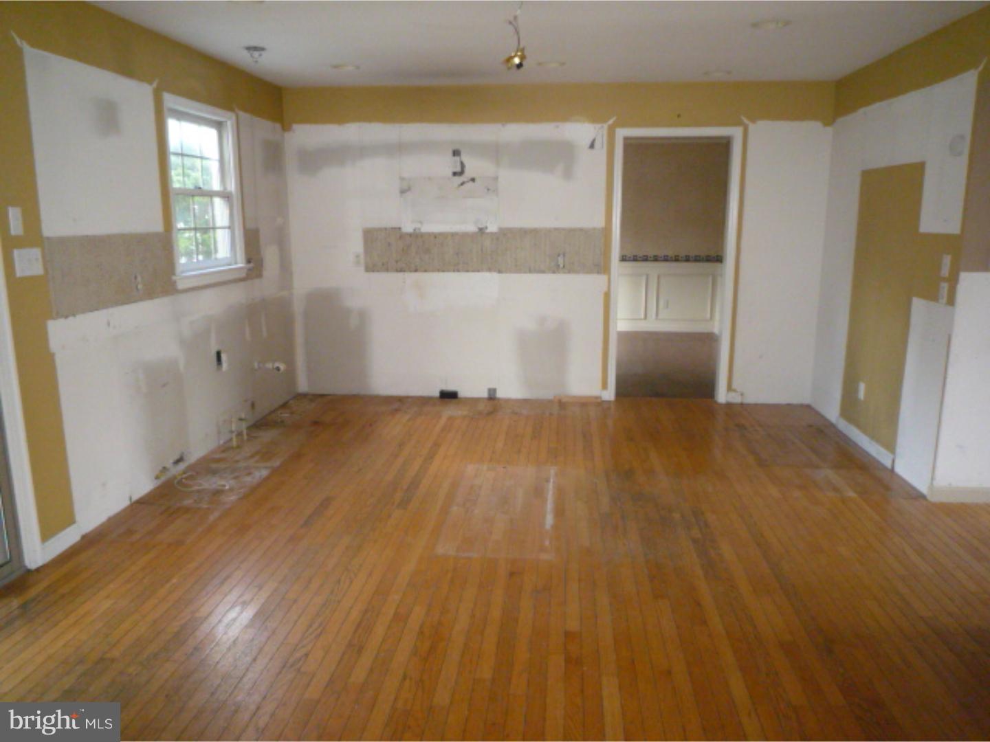 4 Holly Court Lititz, PA 17543 - Photo 4 of 21 Gallery Image 4