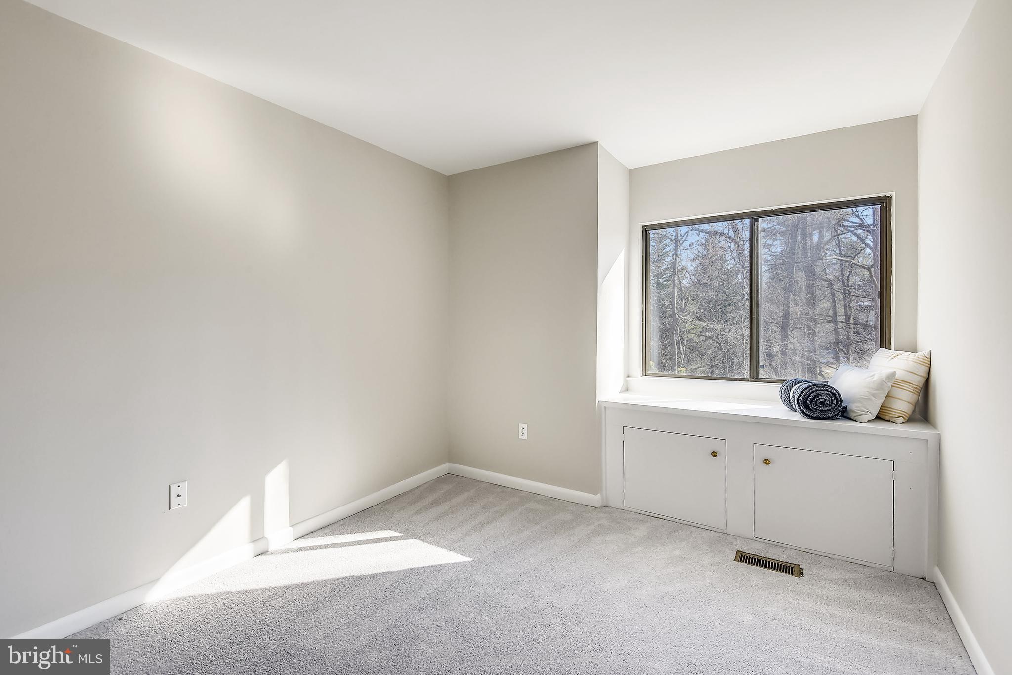 2001 Wethersfield Court Reston, VA 20191 - Photo 24 of 37 Gallery Image 24
