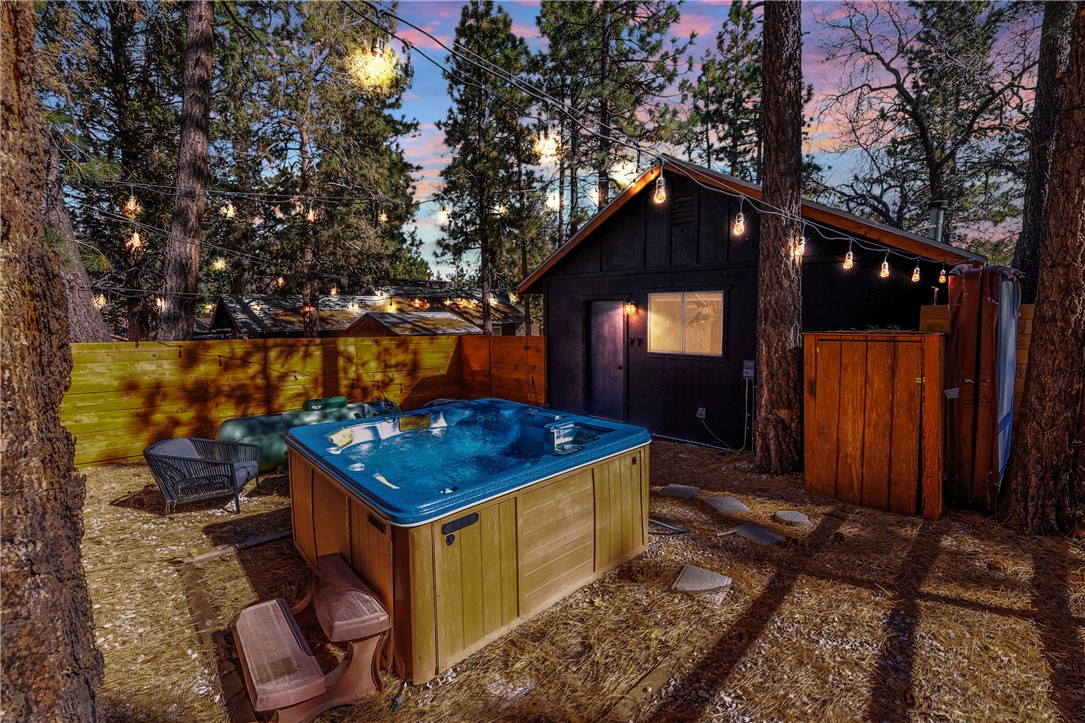 376 Riverside Avenue Sugarloaf, CA 92386 - Photo 24 of 24 Hot tub twilight