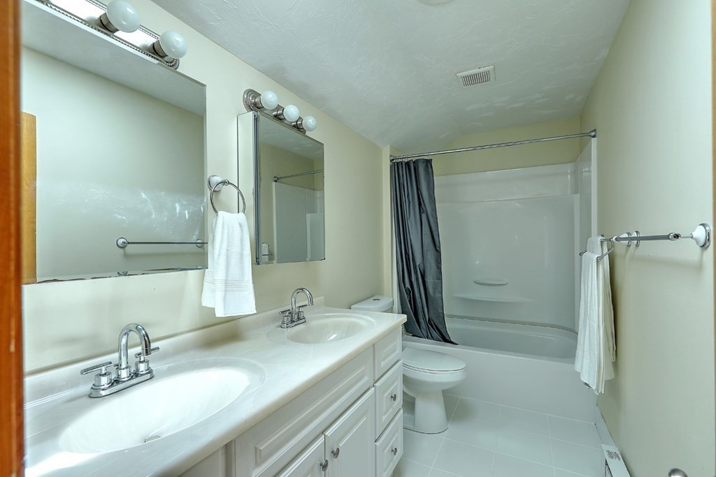 541 Wrentham Road Bellingham, MA 02019 - Photo 29 of 42 Gallery Image 29