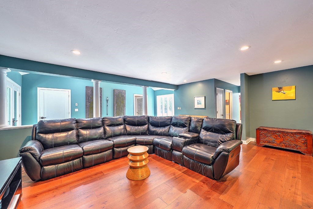 541 Wrentham Road Bellingham, MA 02019 - Photo 8 of 42 Gallery Image 8
