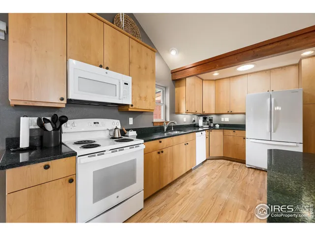 $875,000 | 10435 Roan Mountain Road, Bellvue, CO 80512