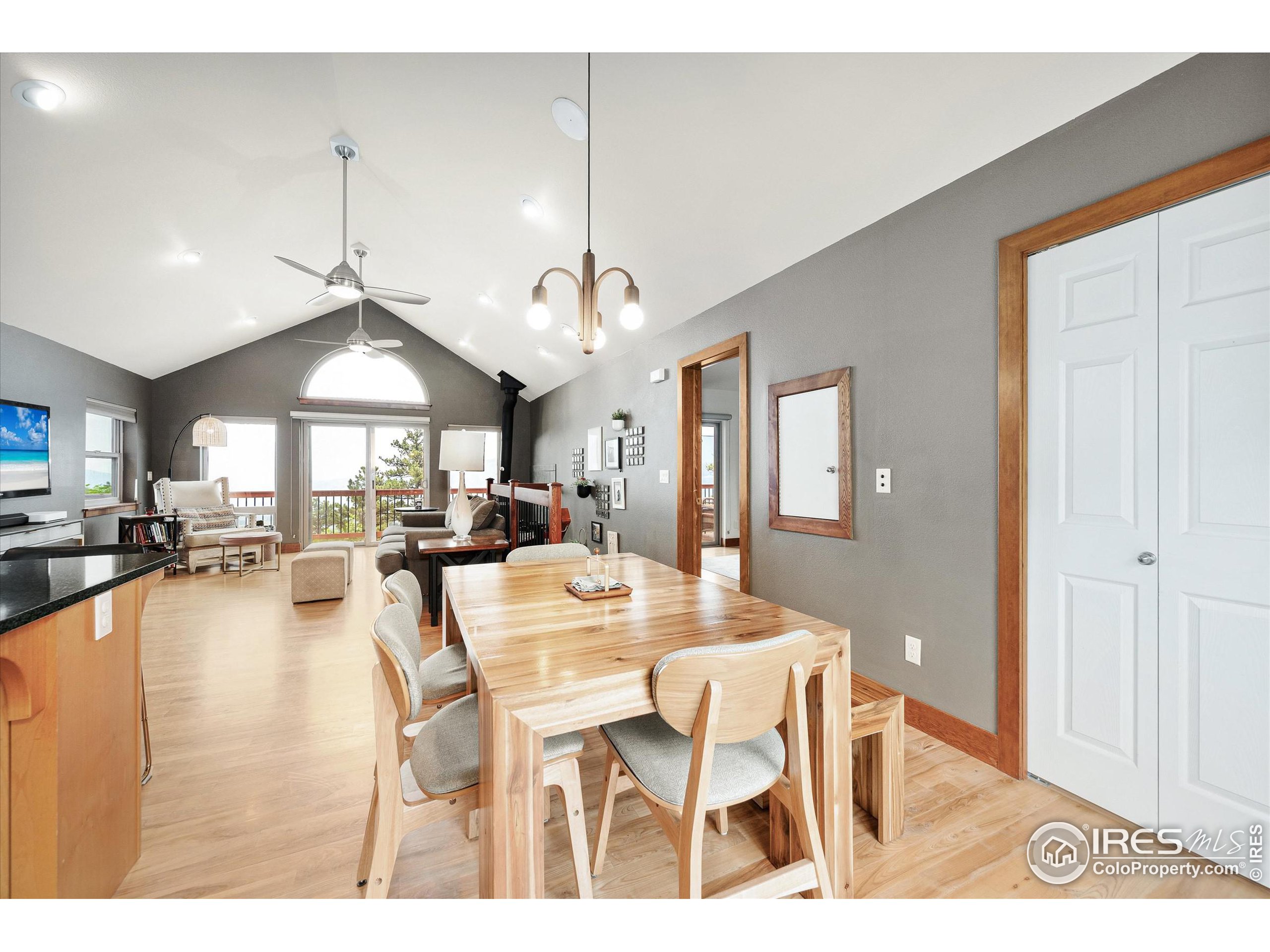 10435 Roan Mountain Road Bellvue, CO 80512 - Photo 17 of 40