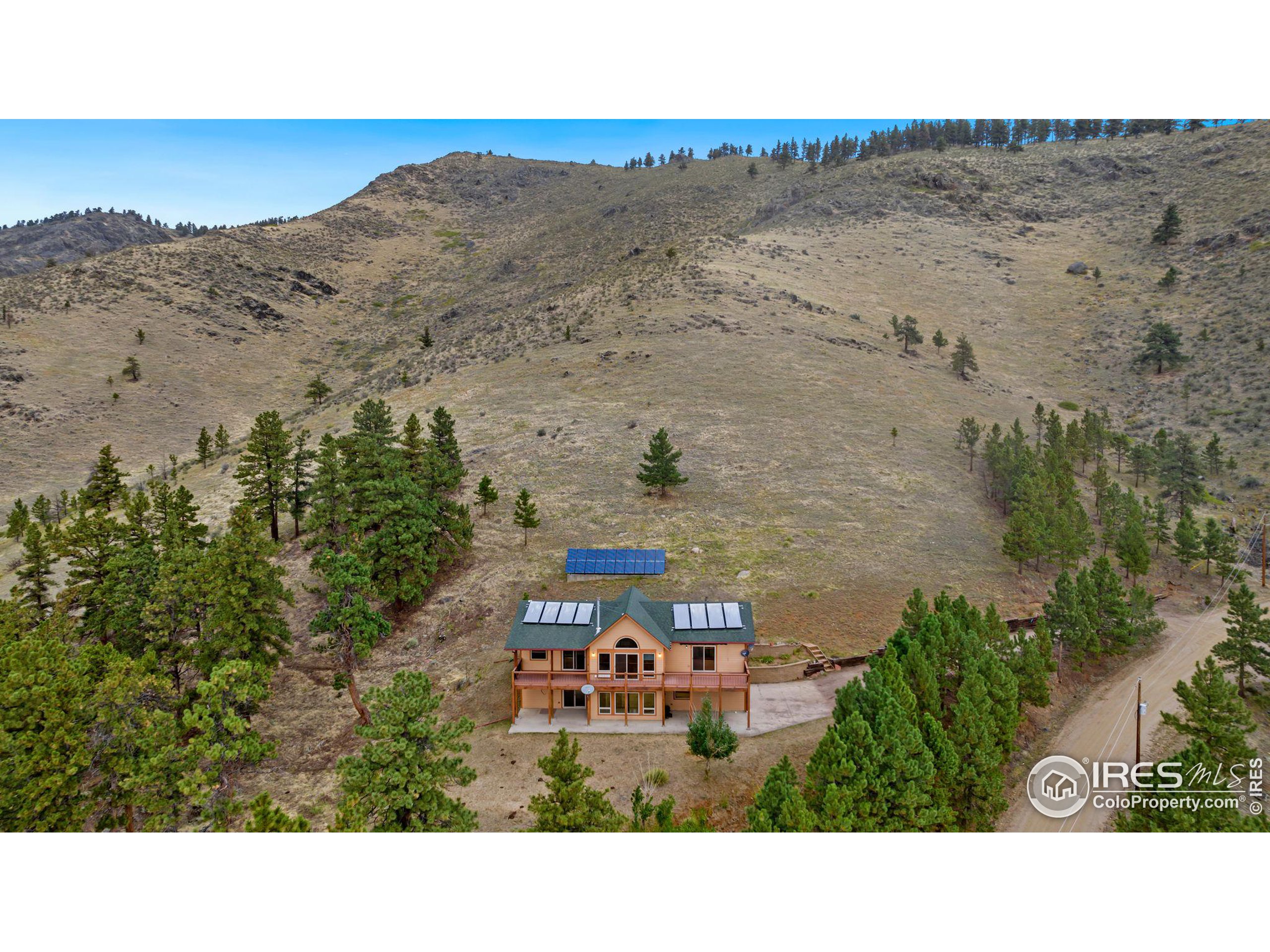 10435 Roan Mountain Road Bellvue, CO 80512 - Photo 3 of 40