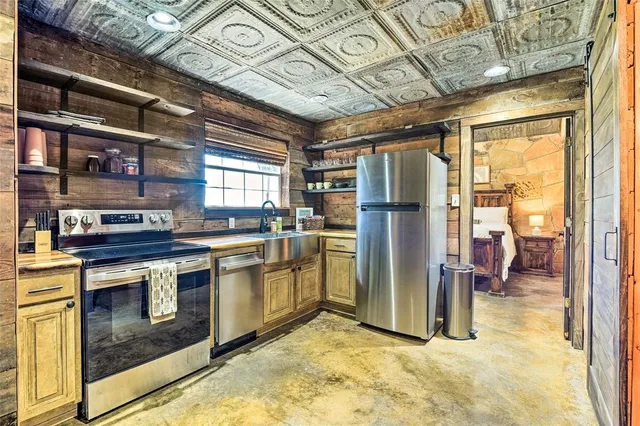 $2,499,900 | 3112 Sunset School Road, Sunset, TX 76270