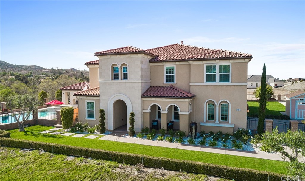 16094 Mariposa Avenue Riverside, CA 92504 - Photo 1 of 72