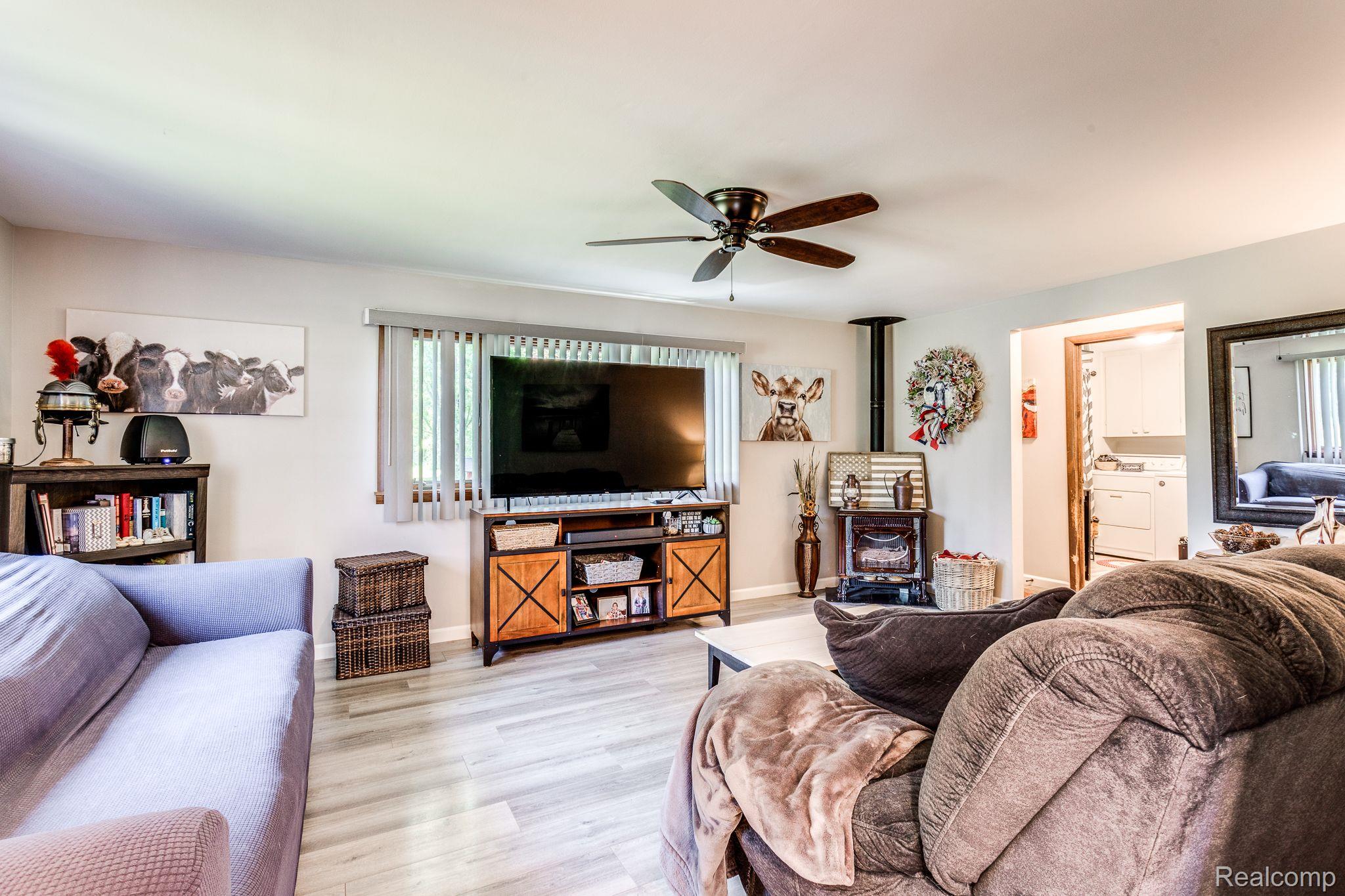 2455 Hueling Road Port Huron, MI 48060 - Photo 24 of 41 Gallery Image 24