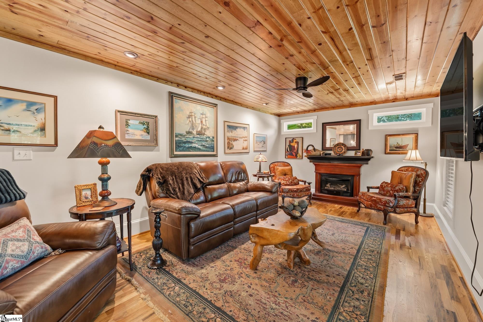 107 Holcombs Hollow Road Sunset, SC 29685 - Photo 8 of 40 Gallery Image 8
