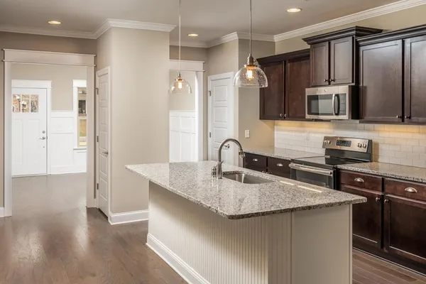 $394,900 | 8242 Roy Lane, Ooltewah, TN 37363