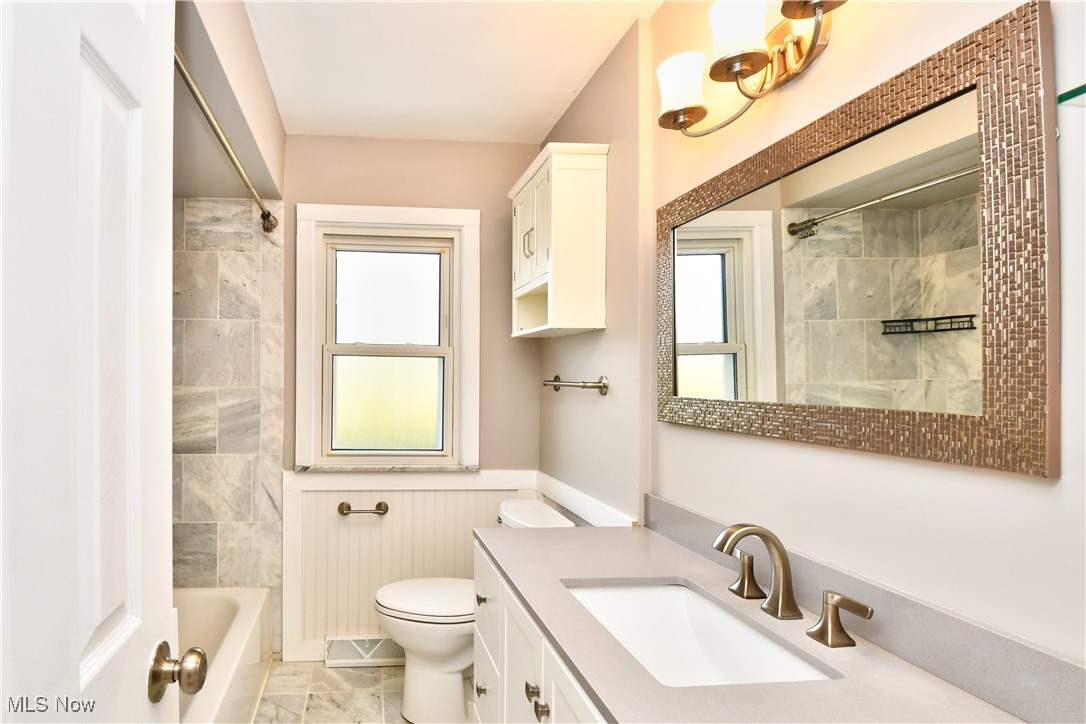 6372 Ashdale Road Cleveland, OH 44124 - Photo 17 of 23 Gallery Image 17