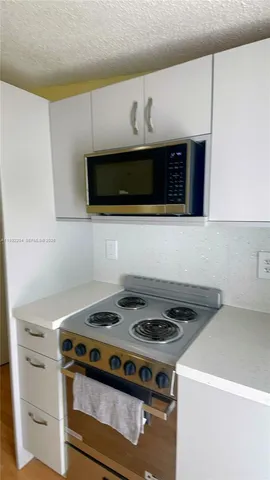 $1,400 | 3715 Northwest 194th Street, Miami Gardens, FL 33055