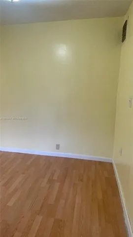 $1,400 | 3715 Northwest 194th Street, Miami Gardens, FL 33055