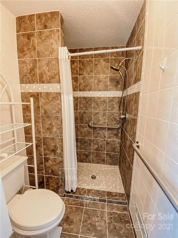 8800 Hambright Road Huntersville, NC 28078 - Photo 11 of 21 Gallery Image 11