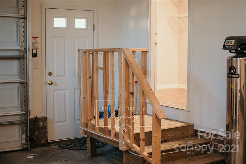 8800 Hambright Road Huntersville, NC 28078 - Photo 14 of 21 Gallery Image 14