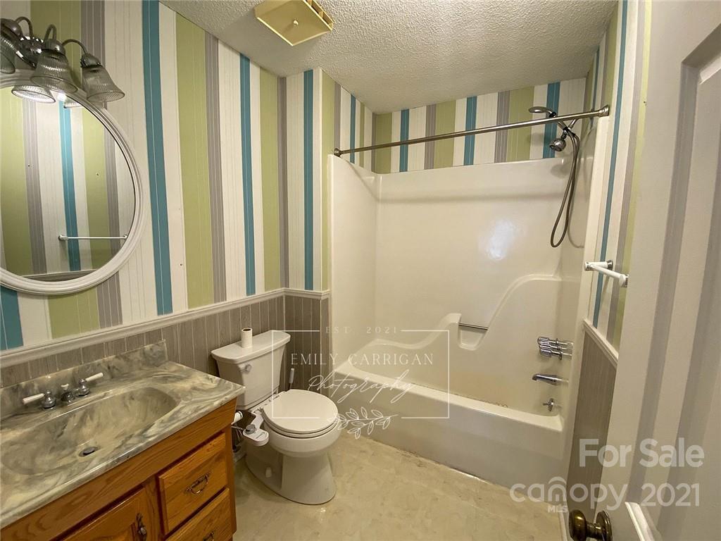 8800 Hambright Road Huntersville, NC 28078 - Photo 7 of 21 Gallery Image 7