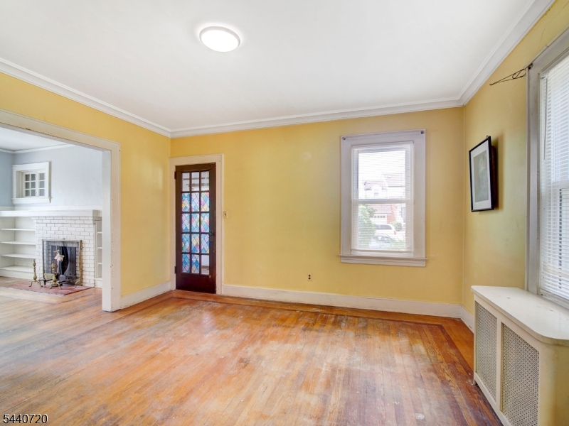 141 Parker Road Elizabeth, NJ 07208 - Photo 15 of 35