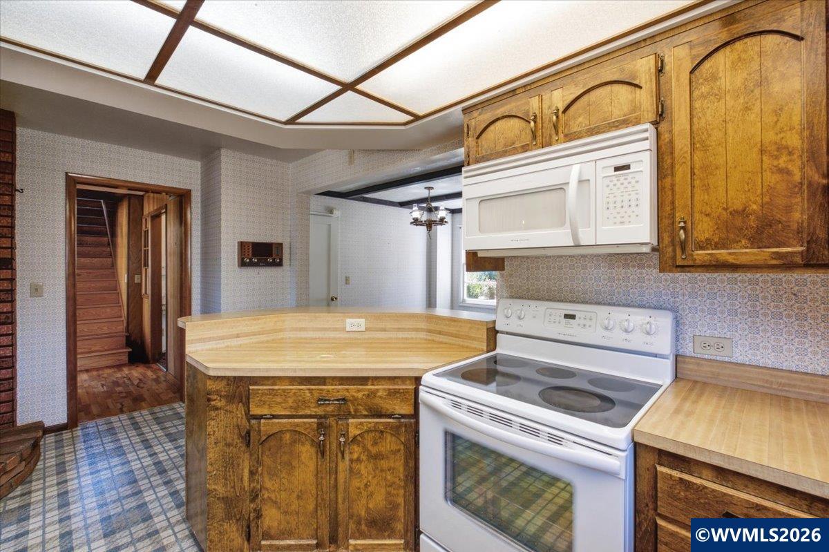 2140 Southwest 17th Avenue Albany, OR 97321 - Photo 13 of 46