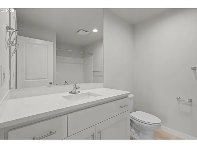 $824,960 | 17224 Southwest Wapato Is Drive, Sherwood, OR 97140