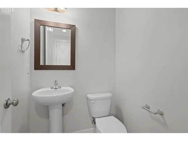 $824,960 | 17224 Southwest Wapato Is Drive, Sherwood, OR 97140