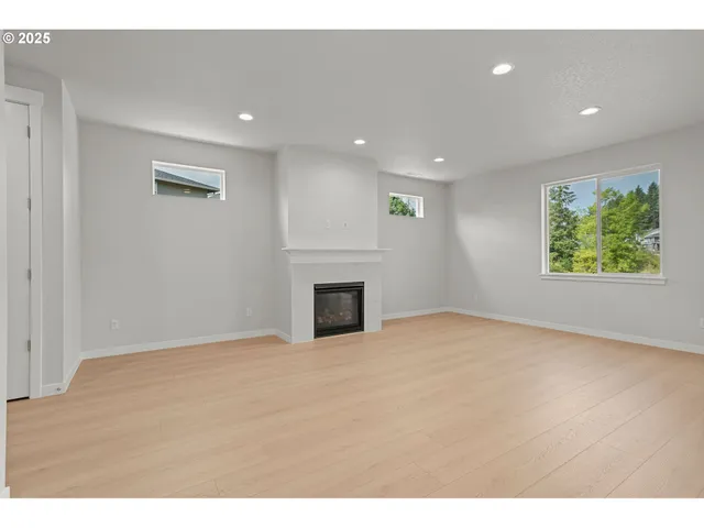 $824,960 | 17224 Southwest Wapato Is Drive, Sherwood, OR 97140