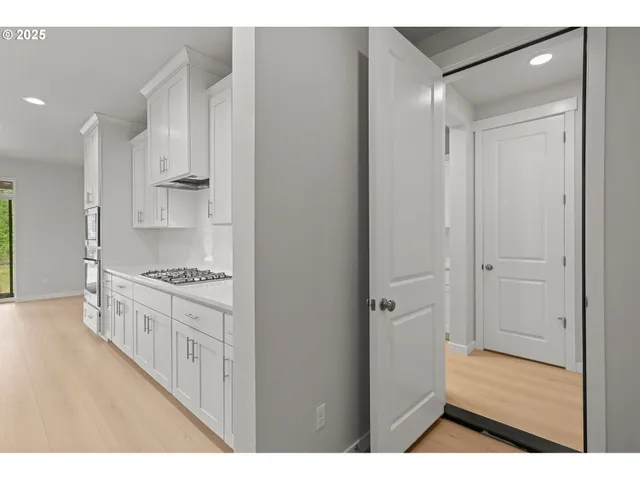 $824,960 | 17224 Southwest Wapato Is Drive, Sherwood, OR 97140