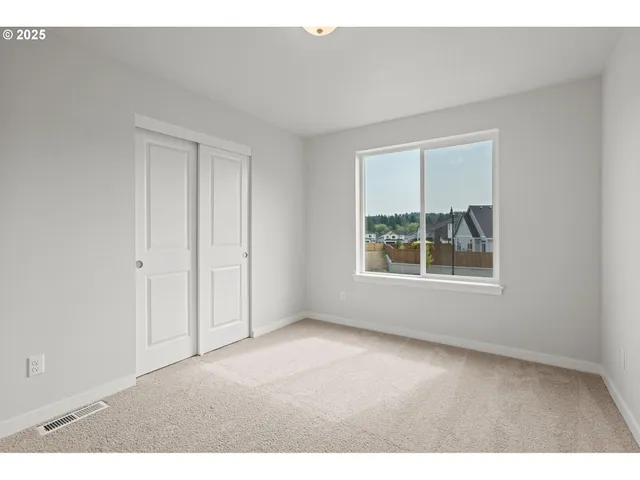 $824,960 | 17224 Southwest Wapato Is Drive, Sherwood, OR 97140