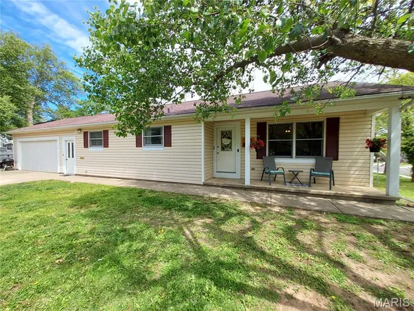 $179,000 | 520 South 5th Street, Greenville, IL 62246