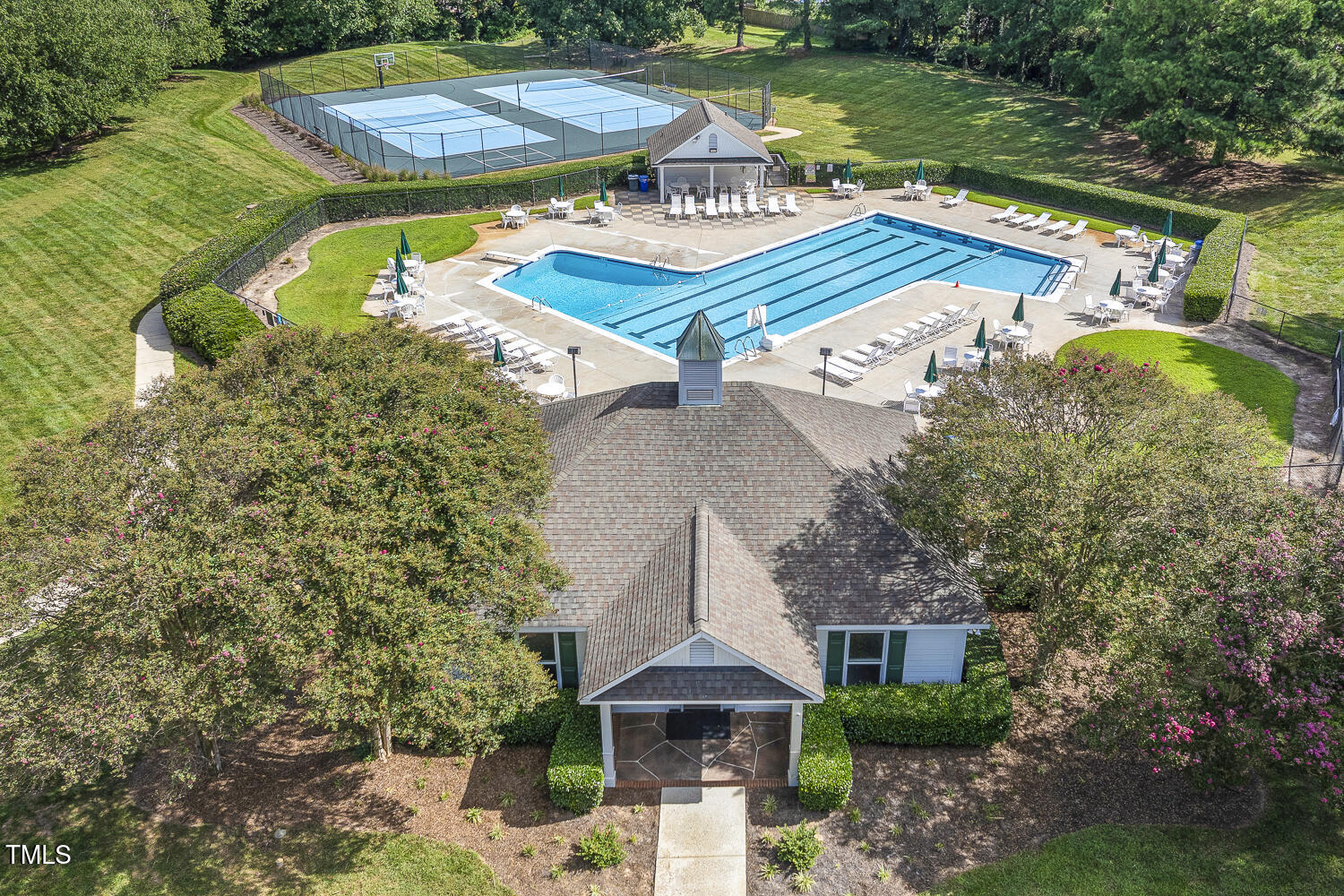 110 Felspar Way Cary, NC 27518 - Photo 62 of 71 082