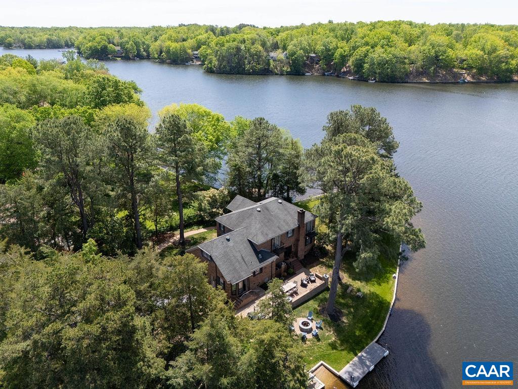 25 Bolling Circle Palmyra, VA 22963 - Photo 4 of 45 an aerial view of a house with a yard and lake view